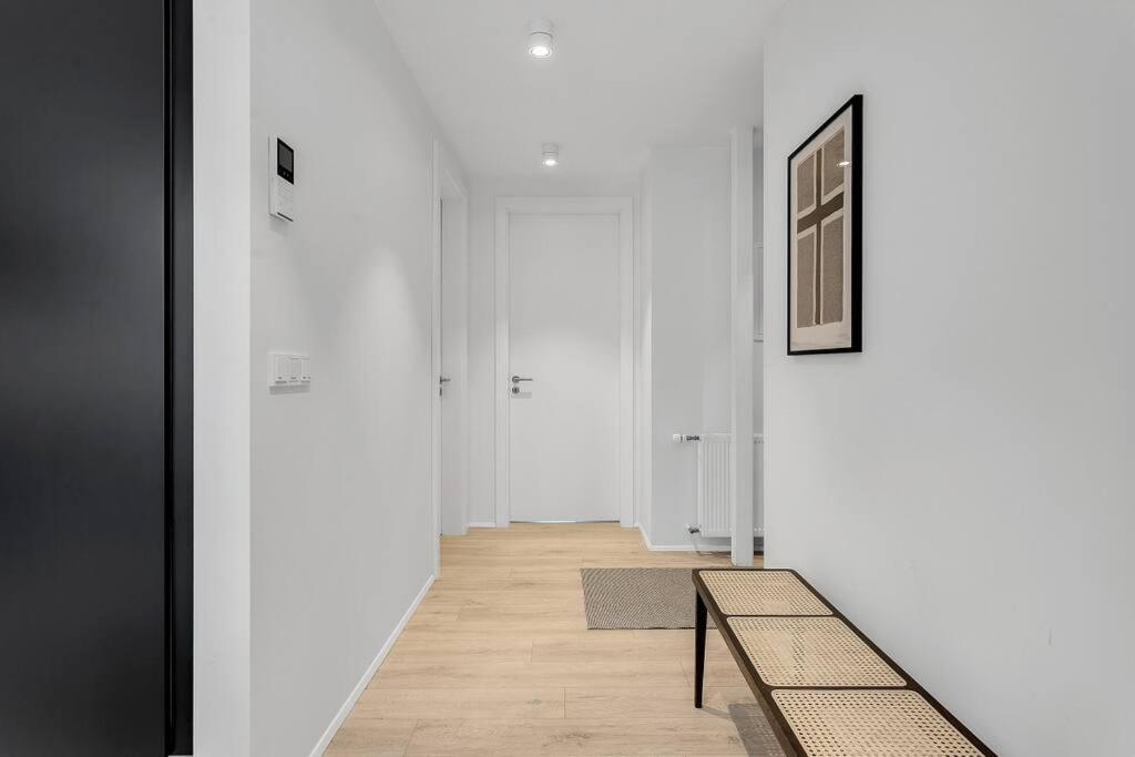 Luxury Penthous - 3 Bedroom - 2 Bath - Freeparking - Downtown レイキャヴィーク エクステリア 写真